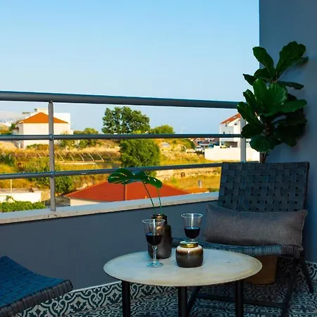 Seaside - Balcony, Sea View, Free Garage 公寓 *